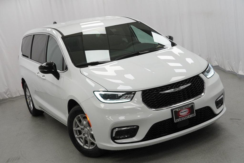 new 2026 Chrysler Pacifica car, priced at $38,140