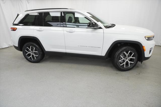 new 2024 Jeep Grand Cherokee car, priced at $38,215