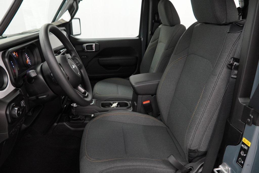new 2025 Jeep Wrangler car, priced at $32,980