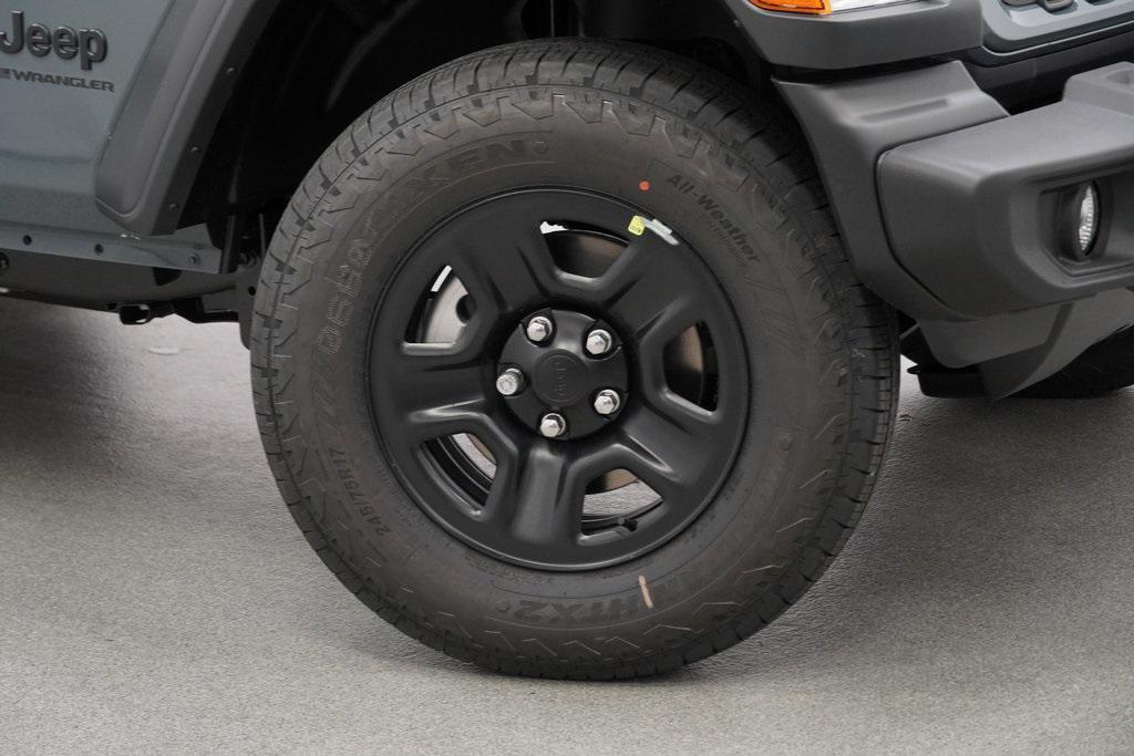 new 2025 Jeep Wrangler car, priced at $32,980
