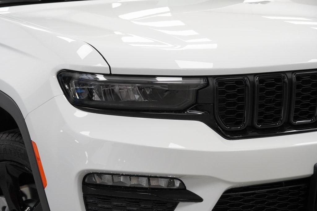 new 2025 Jeep Grand Cherokee car, priced at $44,890