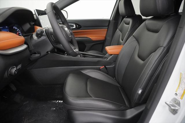 new 2025 Jeep Compass car, priced at $30,740