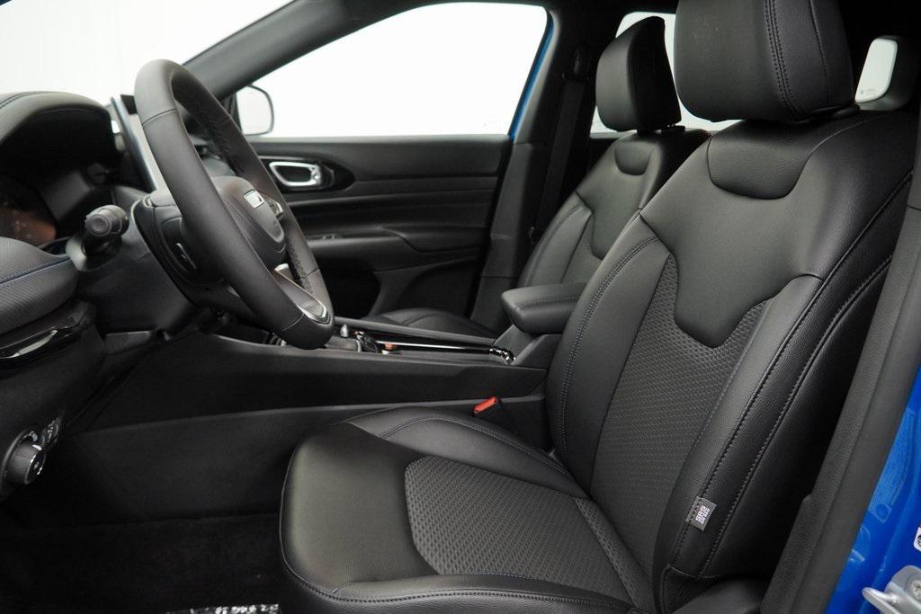 new 2026 Jeep Compass car, priced at $33,185