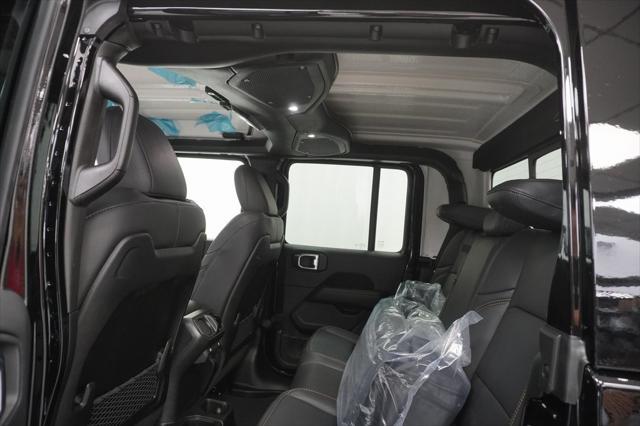 new 2025 Jeep Gladiator car, priced at $49,430