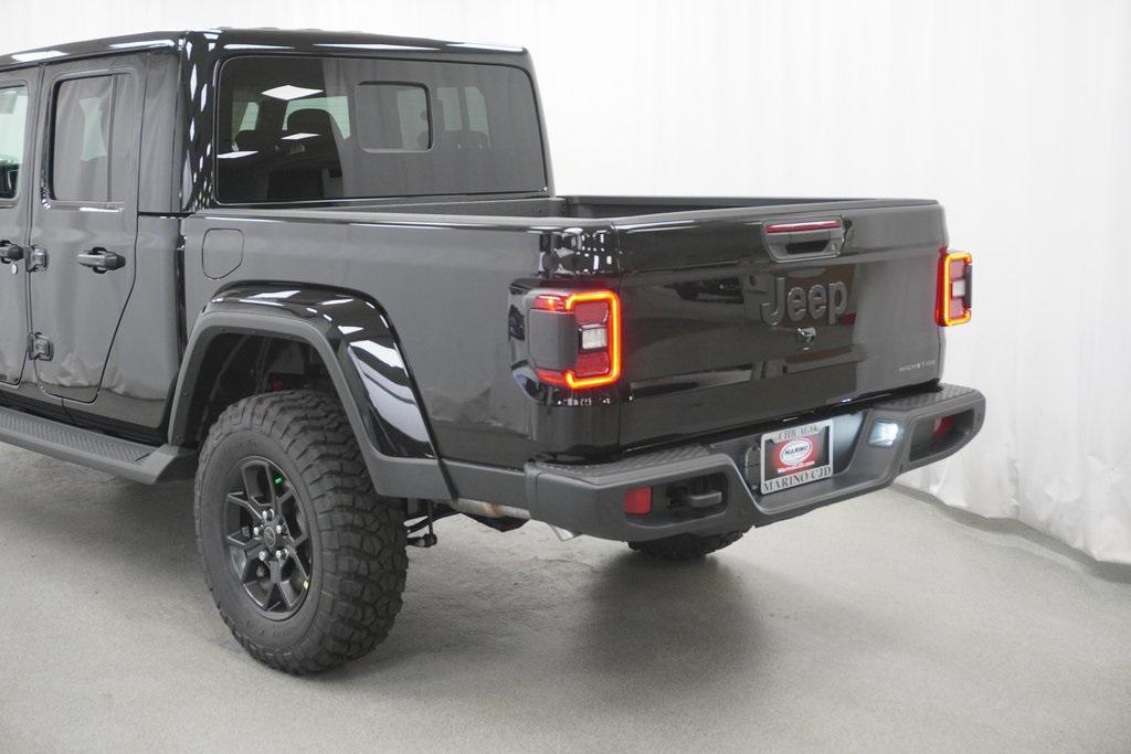 new 2025 Jeep Gladiator car, priced at $47,180