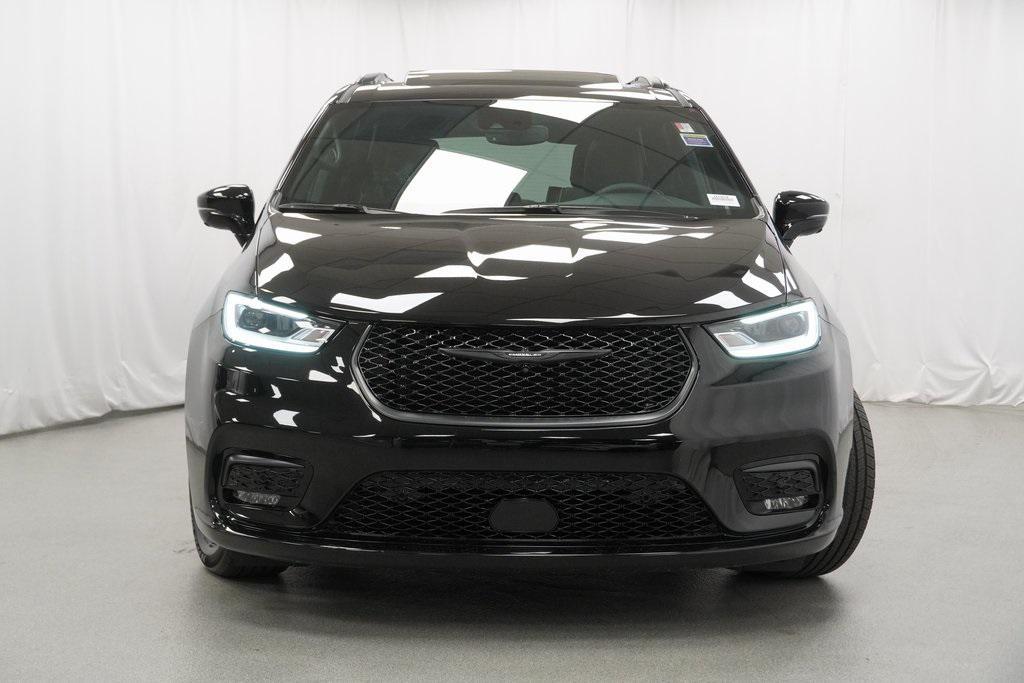 used 2024 Chrysler Pacifica Hybrid car, priced at $43,494
