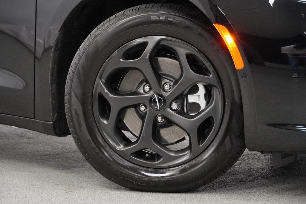 used 2024 Chrysler Pacifica Hybrid car, priced at $43,494