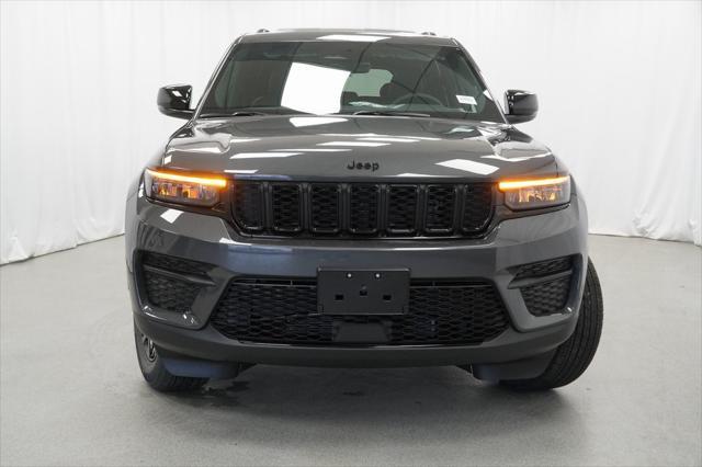 new 2025 Jeep Grand Cherokee car, priced at $40,030