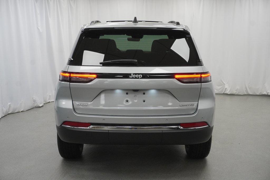 new 2025 Jeep Grand Cherokee car, priced at $41,760