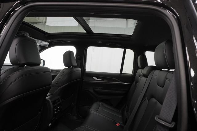 new 2025 Jeep Grand Cherokee car, priced at $41,760