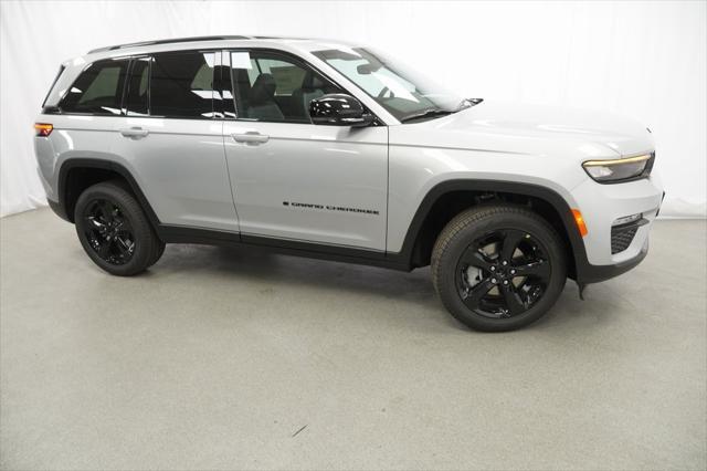 new 2024 Jeep Grand Cherokee car, priced at $44,535