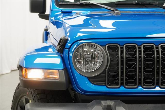 new 2025 Jeep Gladiator car, priced at $38,885