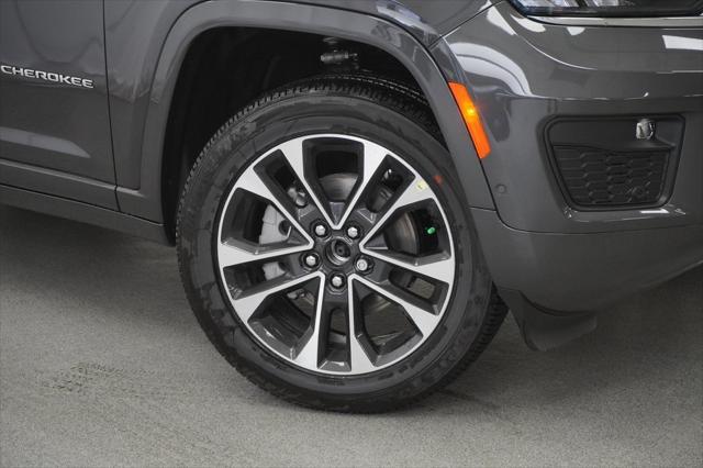 new 2025 Jeep Grand Cherokee car, priced at $50,580