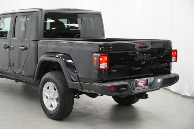 used 2022 Jeep Gladiator car, priced at $34,794