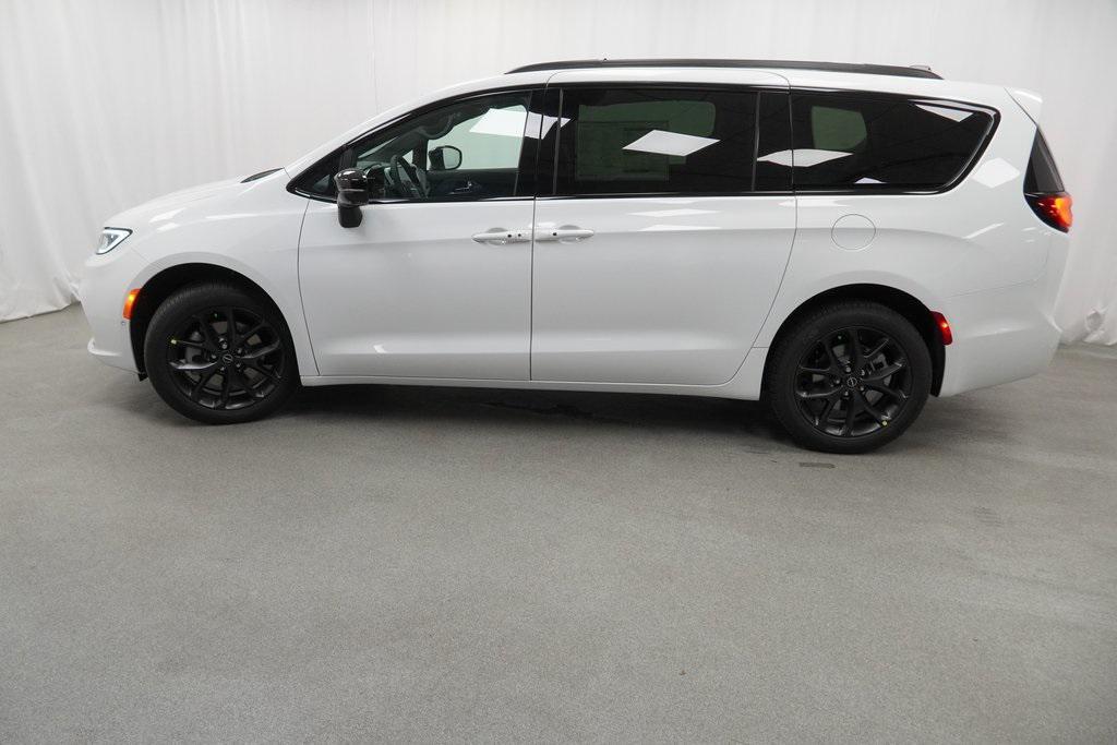 new 2026 Chrysler Pacifica car, priced at $50,810