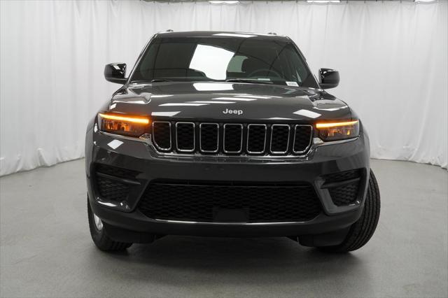 new 2025 Jeep Grand Cherokee car, priced at $33,925