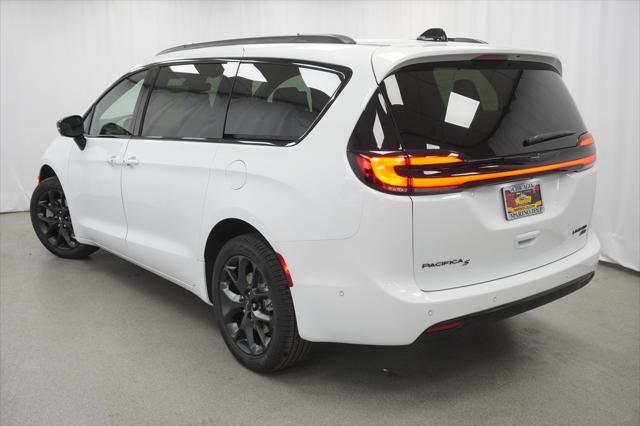 new 2024 Chrysler Pacifica car, priced at $53,705