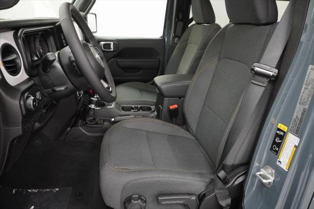 new 2025 Jeep Wrangler car, priced at $47,465