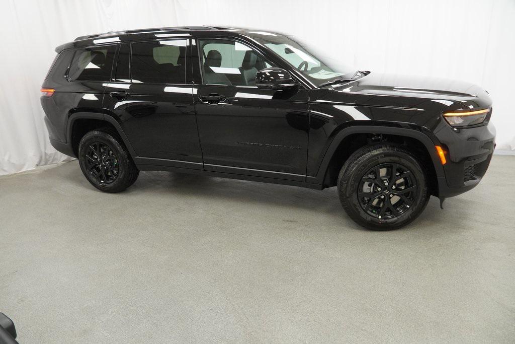 new 2025 Jeep Grand Cherokee L car, priced at $41,980