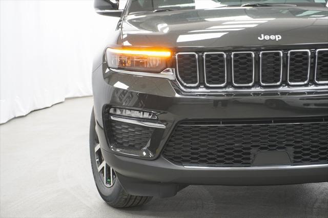 new 2024 Jeep Grand Cherokee car, priced at $43,810