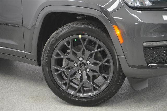 new 2025 Jeep Grand Cherokee L car, priced at $58,675