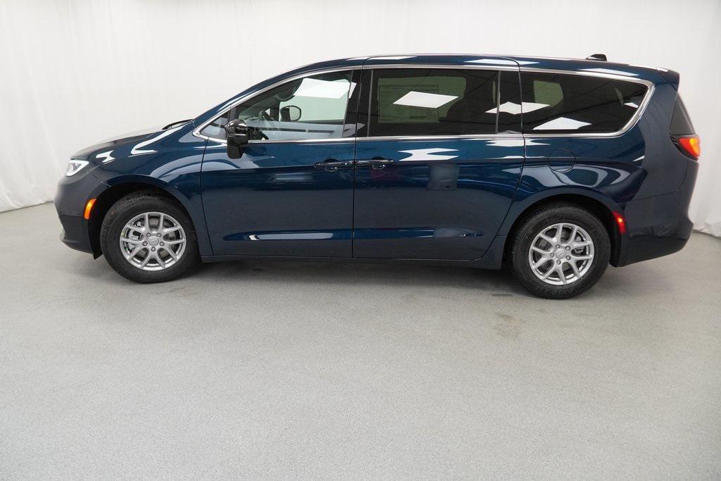 new 2025 Chrysler Pacifica car, priced at $40,970