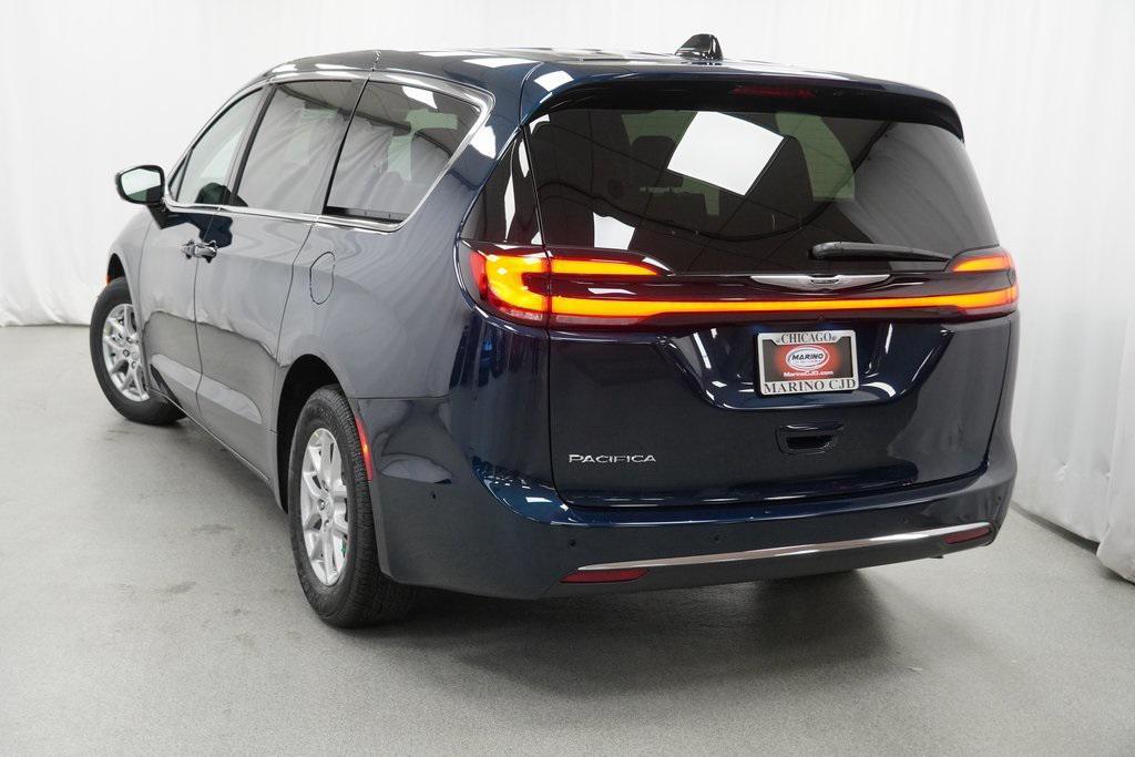 new 2025 Chrysler Pacifica car, priced at $40,970