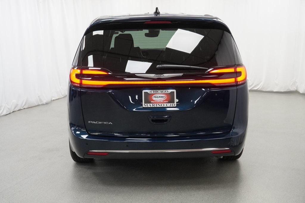 new 2025 Chrysler Pacifica car, priced at $40,970