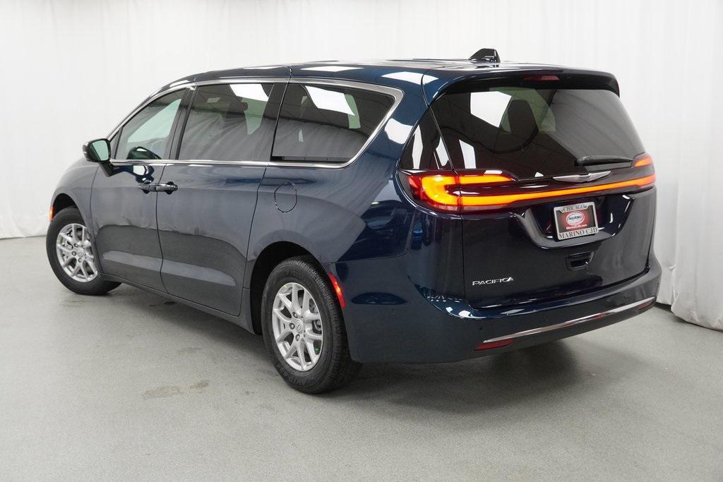 new 2025 Chrysler Pacifica car, priced at $40,970