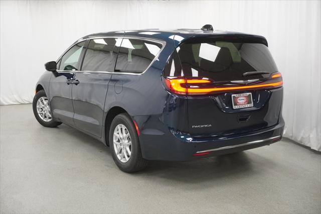 new 2025 Chrysler Pacifica car, priced at $41,940