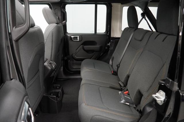 new 2025 Jeep Wrangler car, priced at $47,875