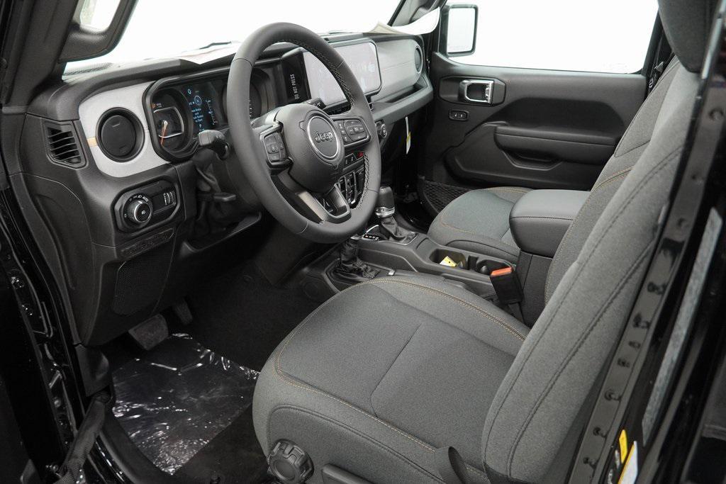 new 2025 Jeep Wrangler car, priced at $46,875