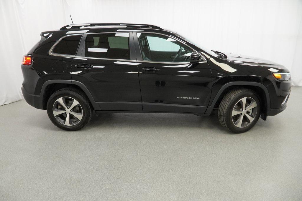 used 2022 Jeep Cherokee car, priced at $27,994