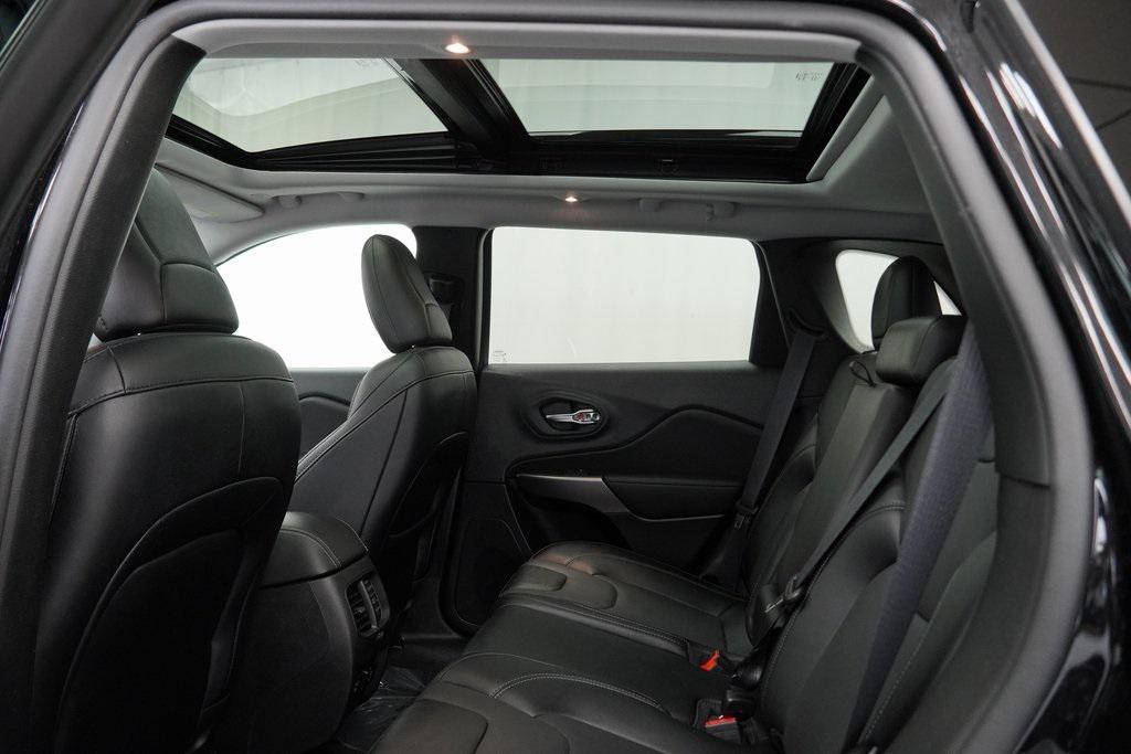 used 2022 Jeep Cherokee car, priced at $27,994
