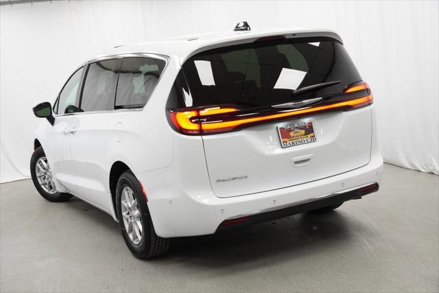 new 2024 Chrysler Pacifica car, priced at $40,495