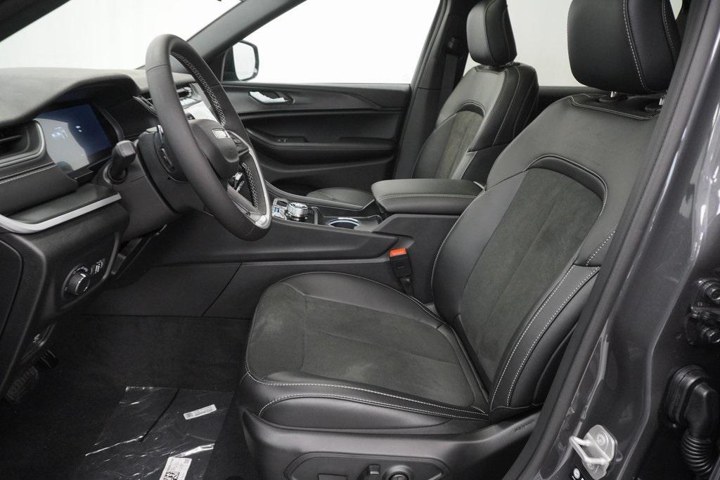new 2025 Jeep Grand Cherokee L car, priced at $41,230