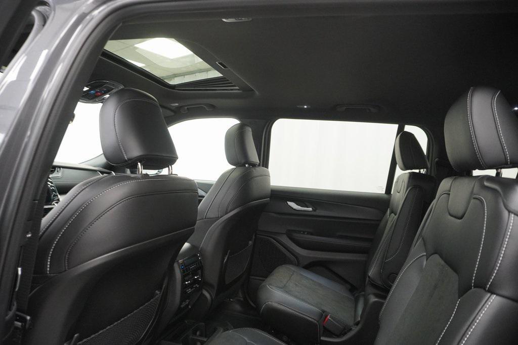 new 2025 Jeep Grand Cherokee L car, priced at $41,230