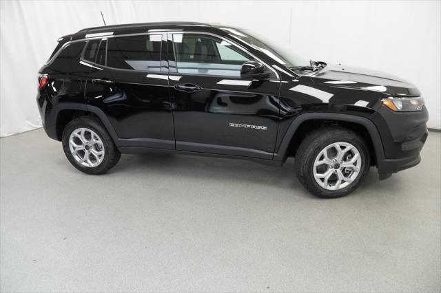 new 2025 Jeep Compass car, priced at $31,035