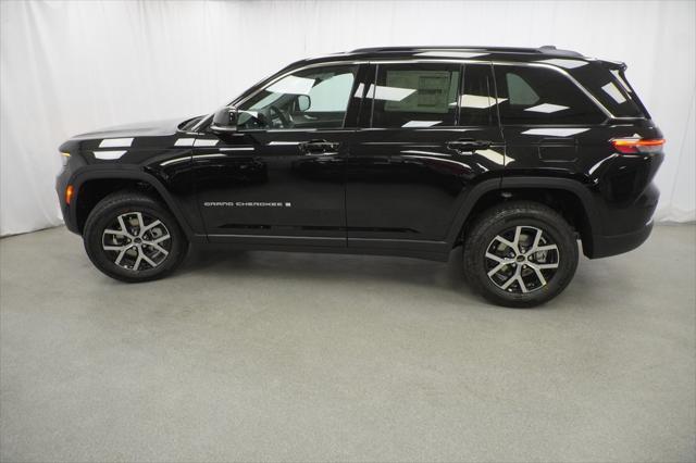 new 2025 Jeep Grand Cherokee car, priced at $42,755