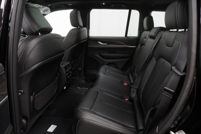 new 2025 Jeep Grand Cherokee car, priced at $42,755