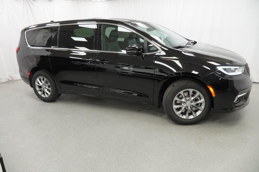 new 2026 Chrysler Pacifica car, priced at $43,165