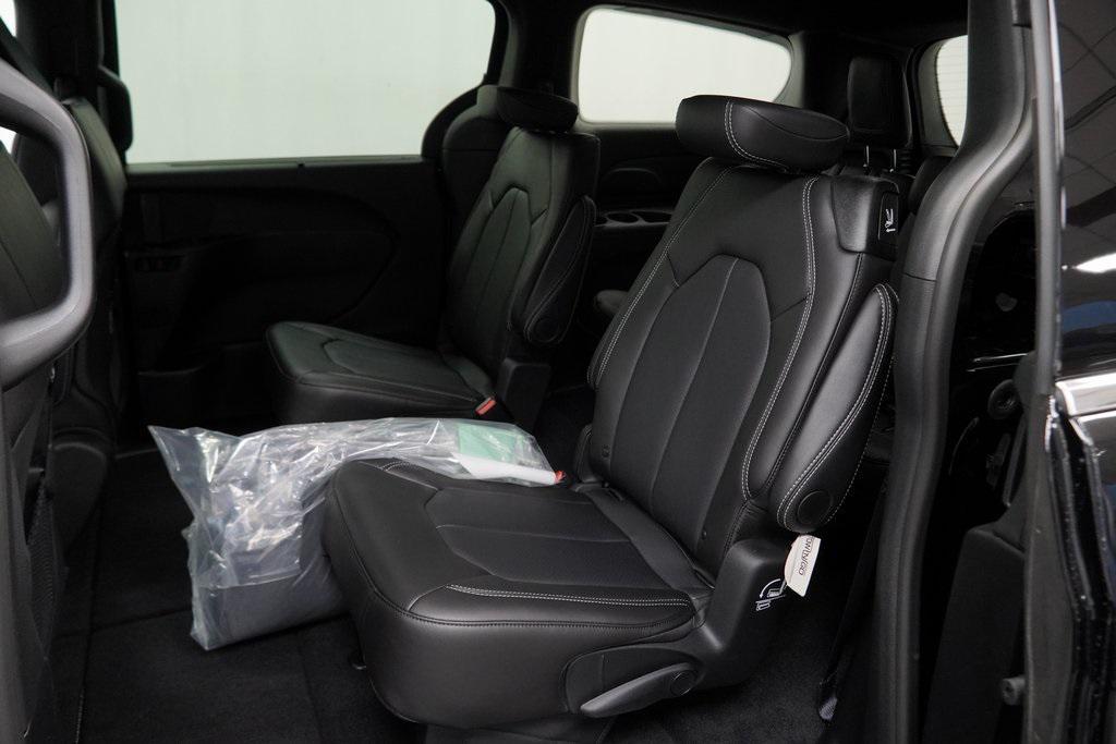 new 2026 Chrysler Pacifica car, priced at $43,165