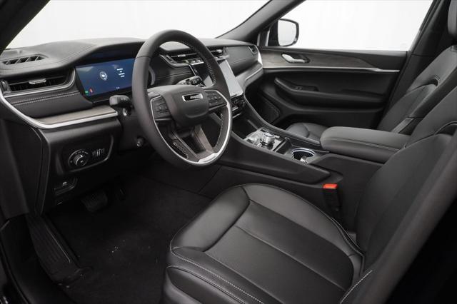 new 2025 Jeep Grand Cherokee car, priced at $47,410