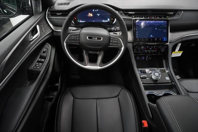 new 2025 Jeep Grand Cherokee car, priced at $47,410