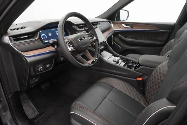 new 2025 Jeep Grand Cherokee car, priced at $52,675
