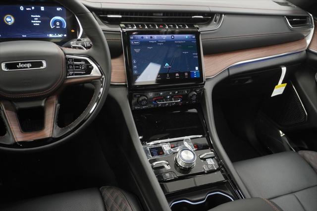 new 2025 Jeep Grand Cherokee car, priced at $52,675