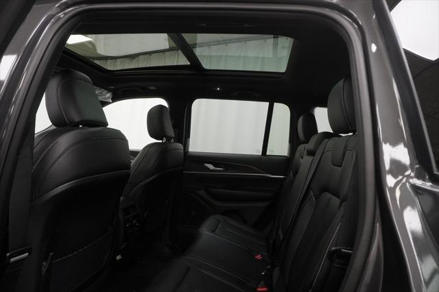 new 2025 Jeep Grand Cherokee car, priced at $41,760