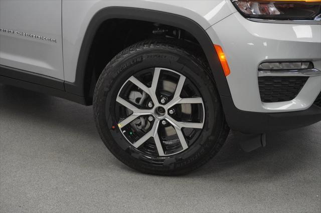 new 2025 Jeep Grand Cherokee car, priced at $41,760