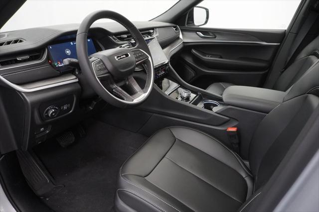 new 2025 Jeep Grand Cherokee car, priced at $41,760