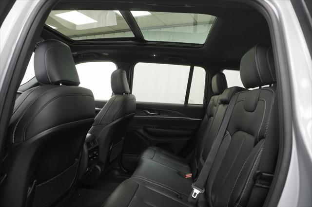 new 2025 Jeep Grand Cherokee car, priced at $41,760